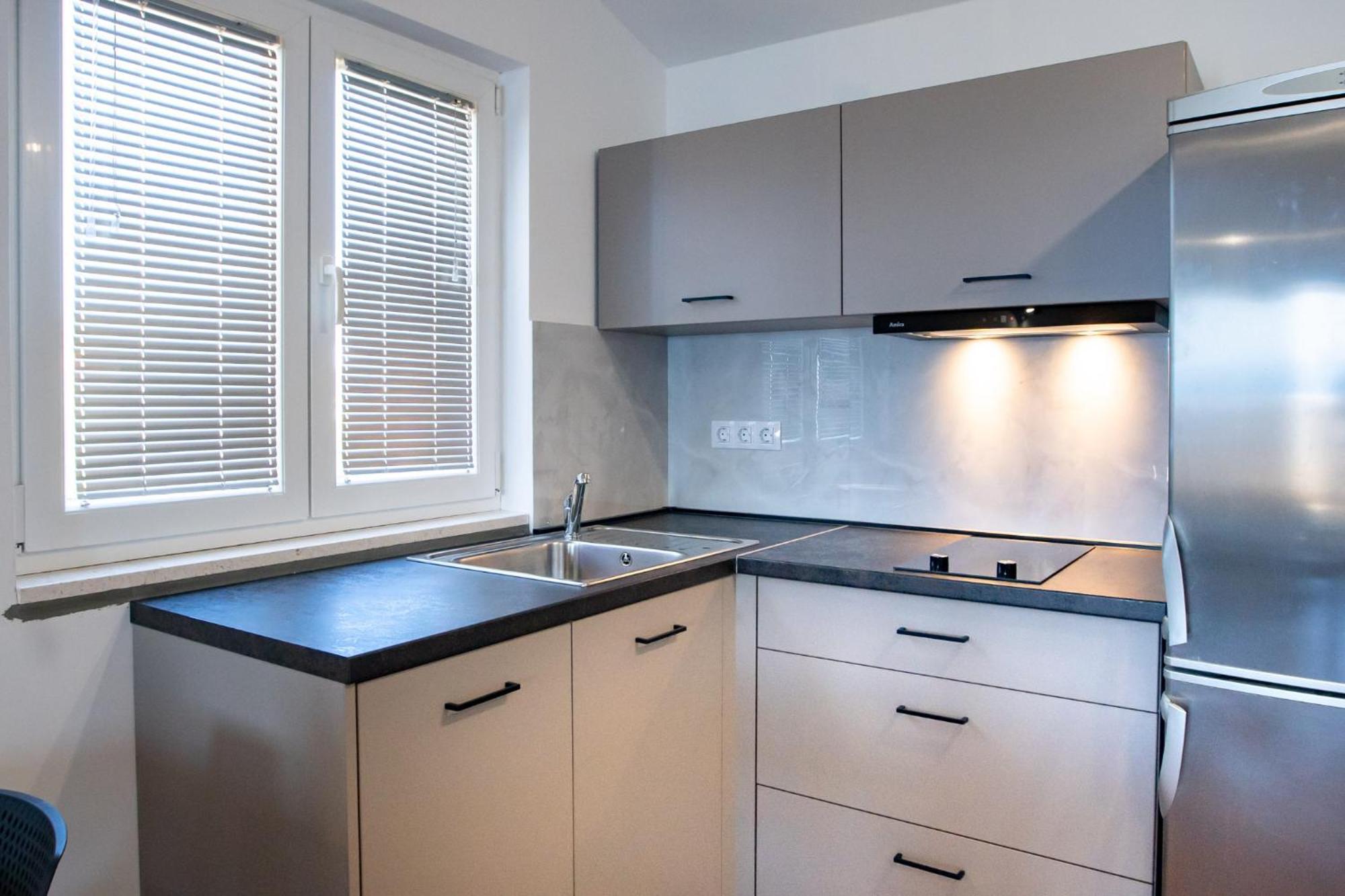 Apartments & Rooms Fam Ribaric Banjol Luaran gambar